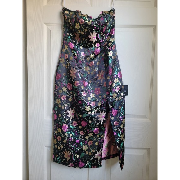 NWT Lulus Make A Move Black Satin Floral Jacquard Strapless Midi Dress Small - Picture 11 of 11